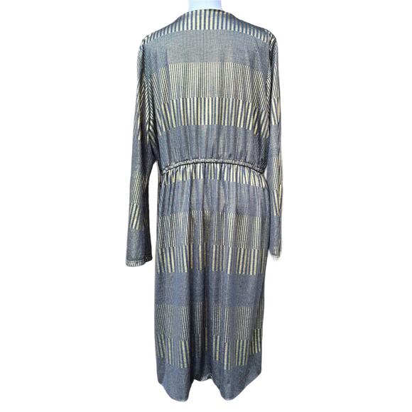 Gold Foil Hutch Dress Plus Size 1X Gray Bell Sleeve Faux Wrap Stretch Modcloth - Picture 3 of 9